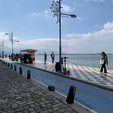 Deluxe At The Seaside In Pasaport Alsancak 公寓 伊兹密尔